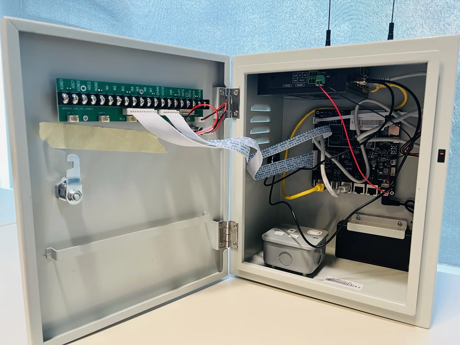 LMD6000 interior — door open showing PCB and edge computing board